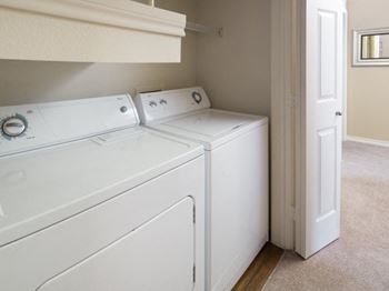 Washer/dryer in unit